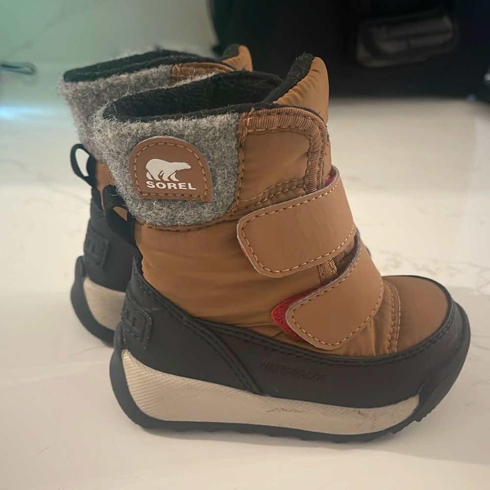 Sorel Walker Boots Size 4
